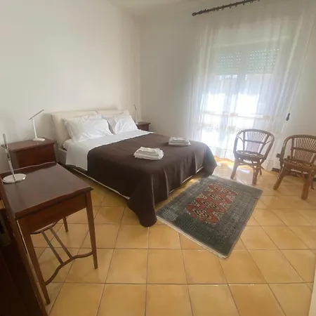 Apartment Dimoradora *