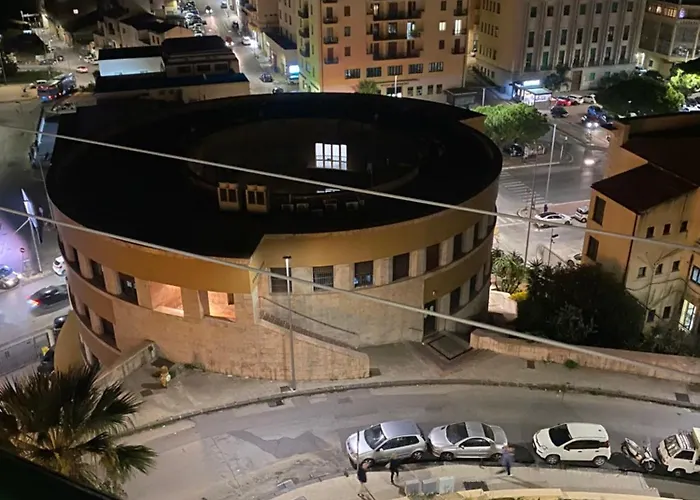 アパート Dimoradora *